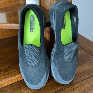 Sketchers go walk memory foam